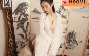 Anh thư sinh và cô chủ quán trọ dâm đãng
