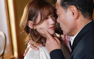 Chị gái bị bắt bán thân trả nợ cho cậu em trai vay nợ bọn xã hội đen