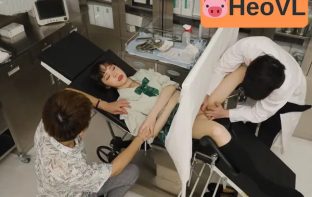 Chồng dẫn vợ đi khám phụ khoa gặp phải bác sĩ nam biến thái