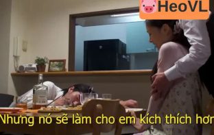 Cô vợ trẻ thiếu thốn tình dục