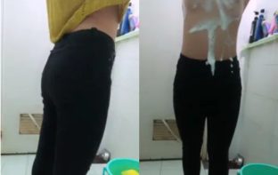 Dáng này mà địt thì hết nước chấm luôn