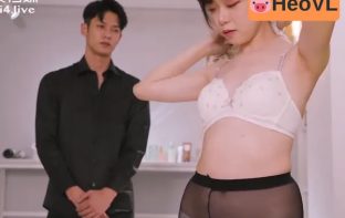 Dịch vụ mát-xa kích dục cho các em tuổi mới lớn mà bị “nứng”