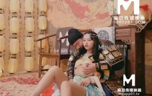 Em hầu xinh đẹp phục vụ tình dục cho tướng quân || Part 1