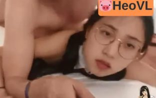 Em người yêu Trung Quốc sung sướng nhận từng đợt tinh nóng
