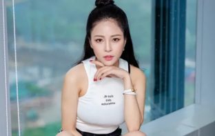 Hot girl Trâm Anh cùng người tình