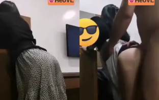 Không để ý bị bạn trai nhét chim vào địt