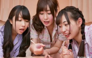 Tiệc ngủ của chị gái và đám bạn